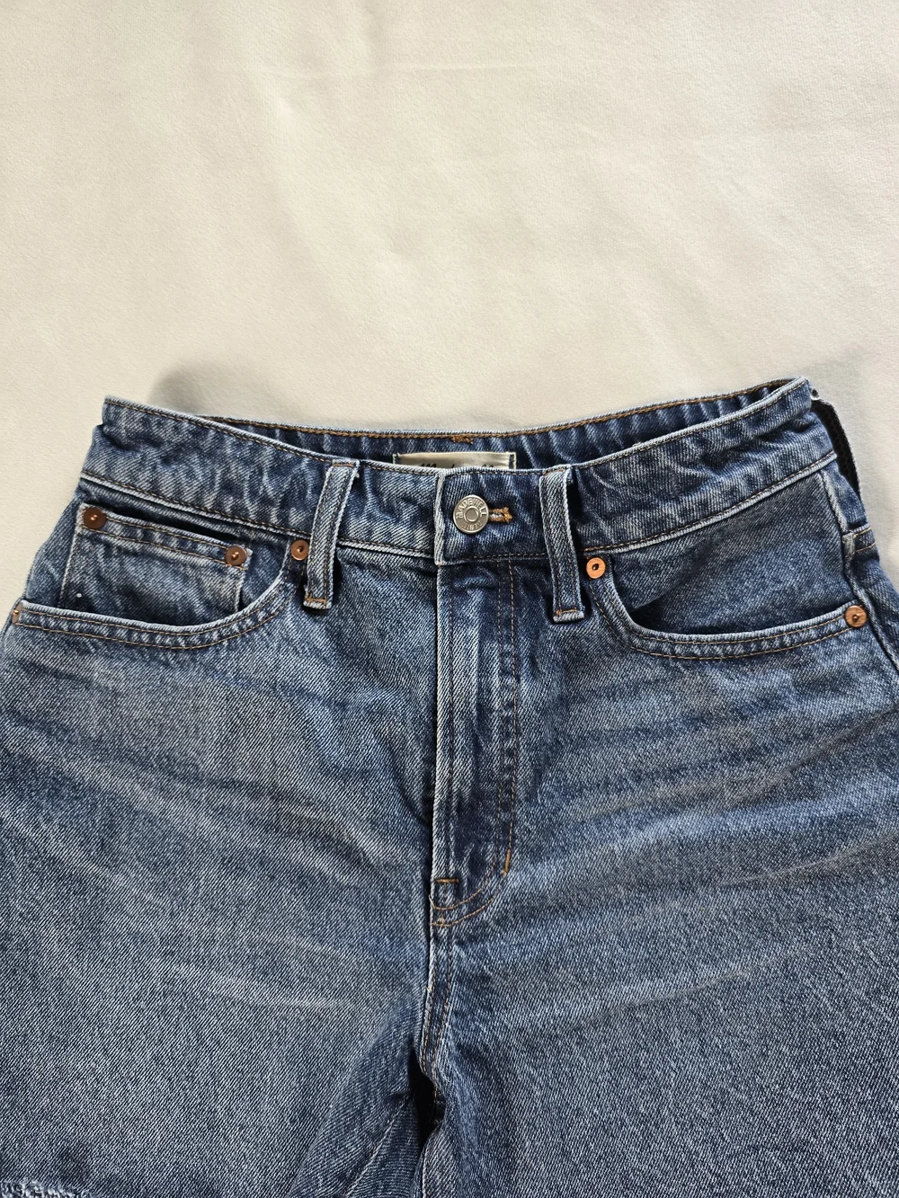 Madewell▪️The Curvy Perfect Jean Short High Waisted in Light Blue Denim